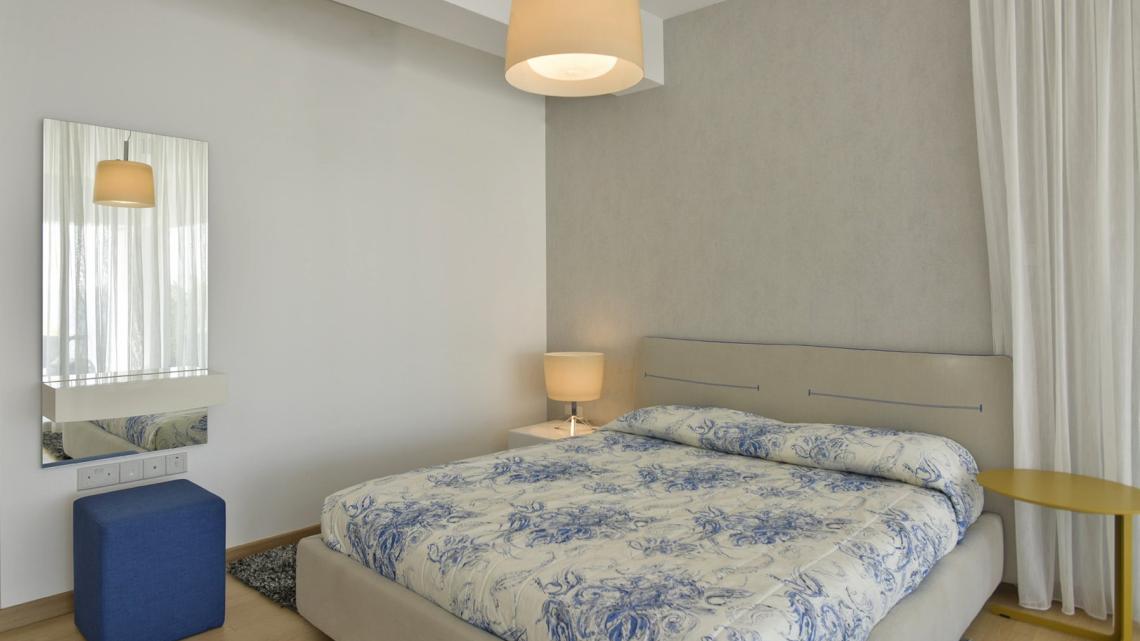 Contemporary, modern, sleek bedroom by Takis Angelides Furnihom